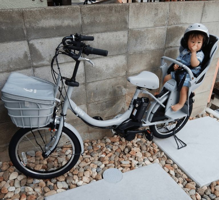 二人子乗せ 自転車 雨